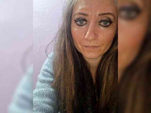 ChristianaHot webcam