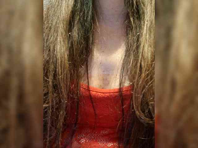 ChristianaHot webcam