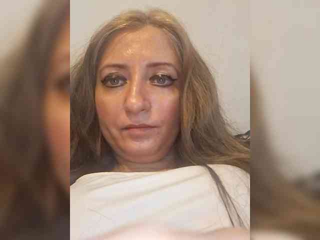 ChristianaHot webcam