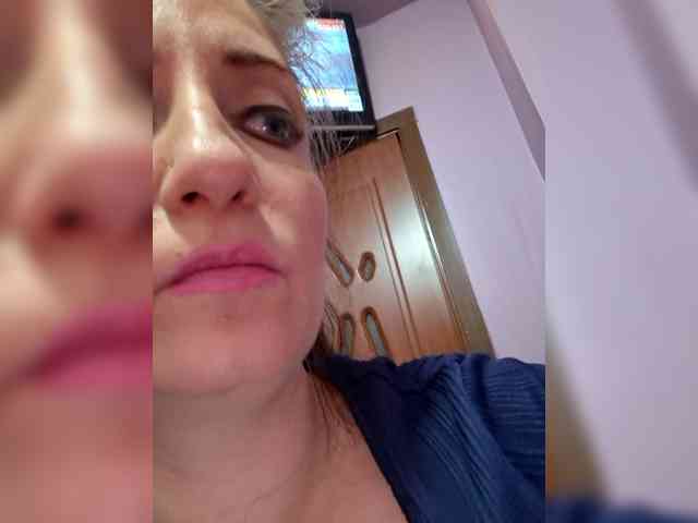 ChristianaHot webcam