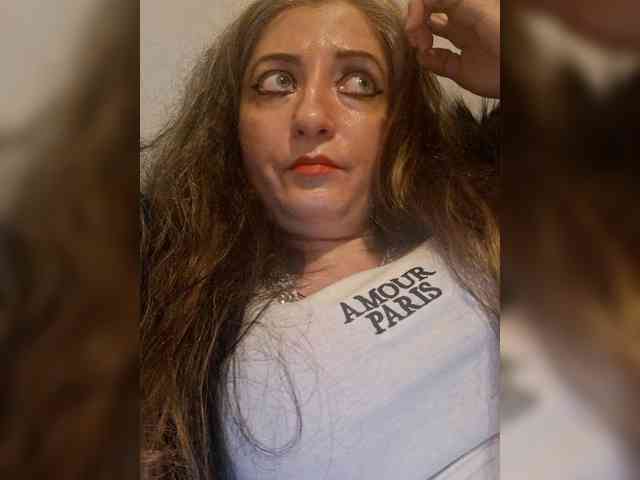 ChristianaHot webcam