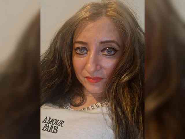 ChristianaHot webcam