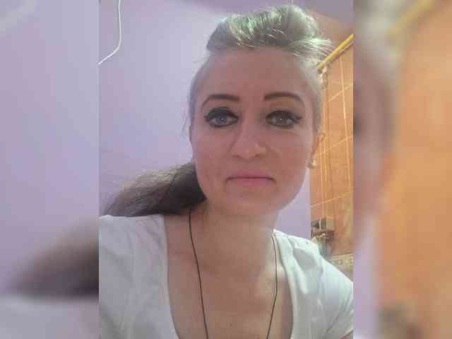 ChristianaHot webcam