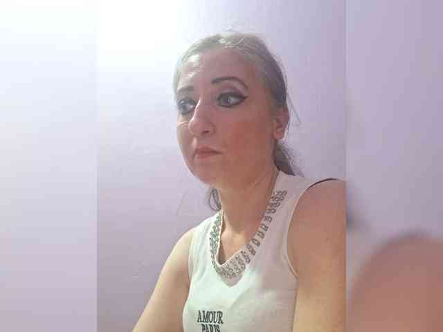 ChristianaHot webcam