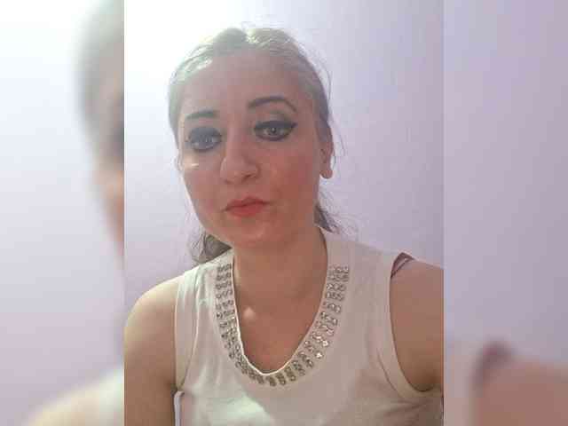 ChristianaHot webcam