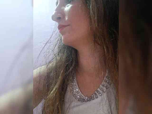 ChristianaHot webcam