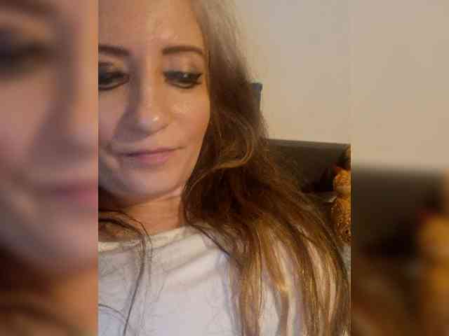 ChristianaHot webcam