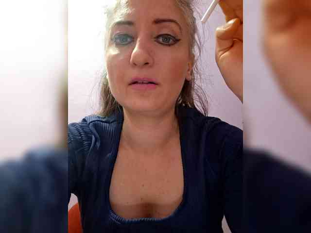 ChristianaHot webcam