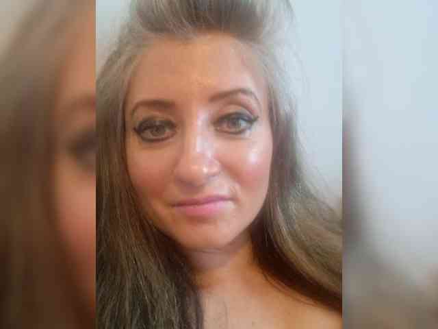 ChristianaHot webcam