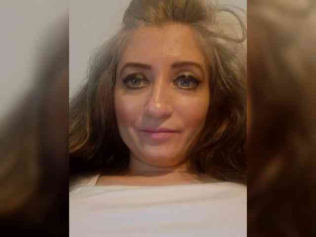 ChristianaHot webcam