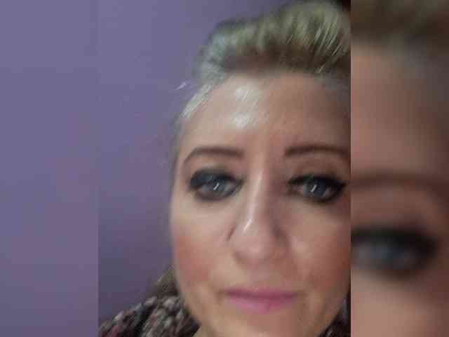 ChristianaHot webcam