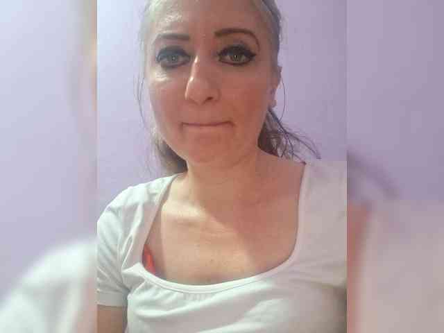 ChristianaHot webcam