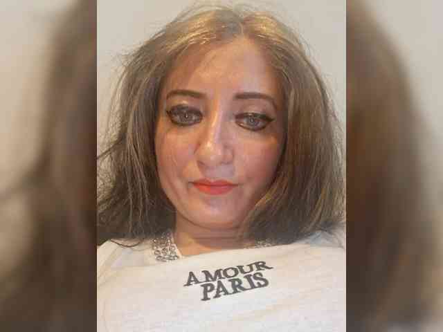 ChristianaHot webcam