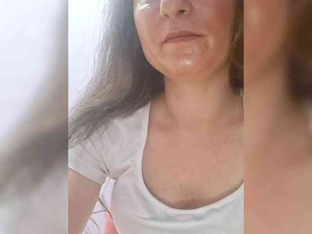 ChristianaHot webcam