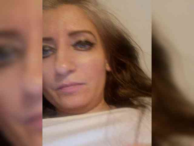 ChristianaHot webcam