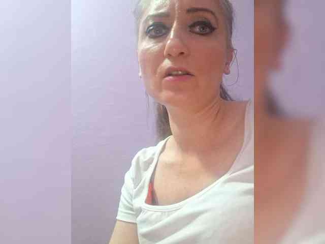 ChristianaHot webcam