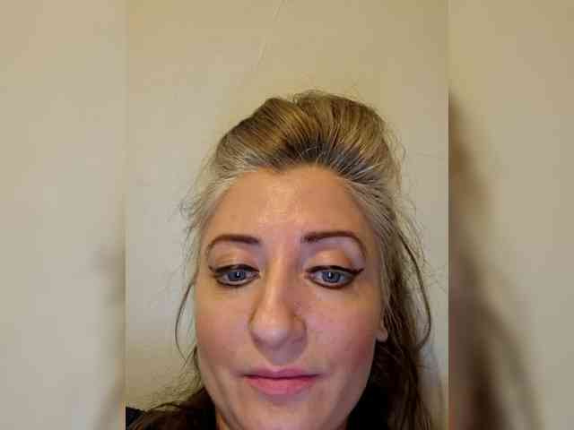 ChristianaHot webcam