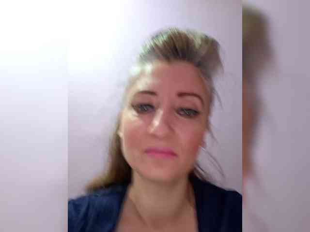 ChristianaHot webcam