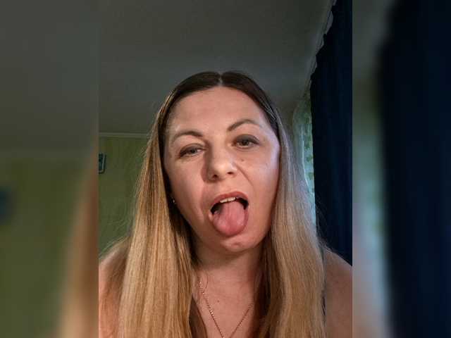 Mishellca's BongaCams show and profile