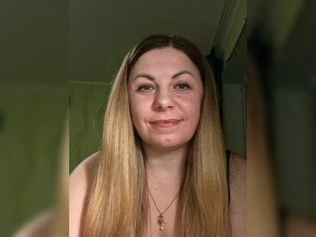 Mishellca's BongaCams show and profile