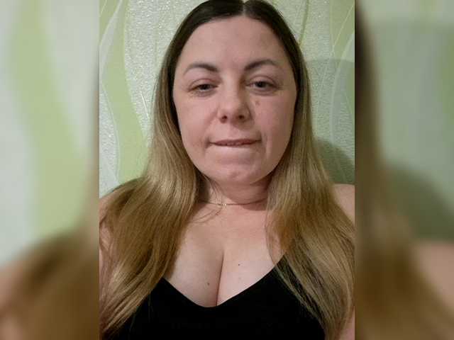 Mishellca's BongaCams show and profile