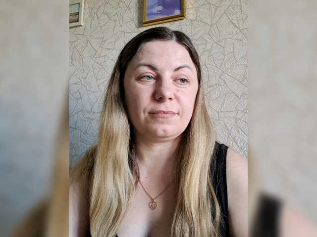 Mishellca's BongaCams show and profile