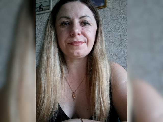 Mishellca's BongaCams show and profile