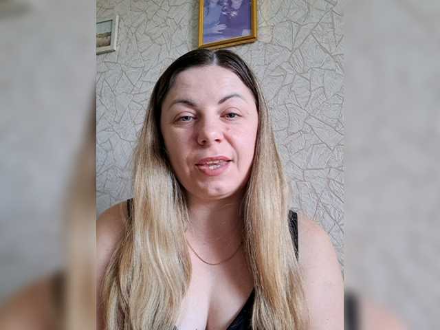 Mishellca's BongaCams show and profile