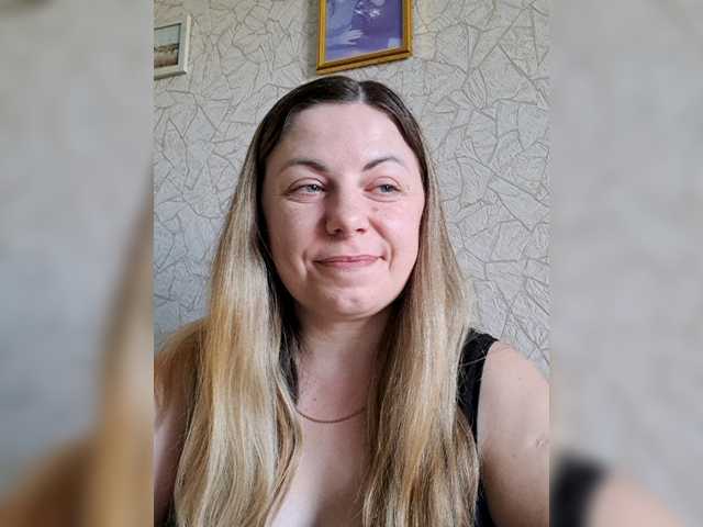 Mishellca's BongaCams show and profile