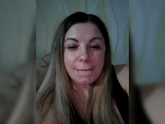 Mishellca's BongaCams show and profile