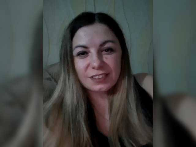 Mishellca's BongaCams show and profile