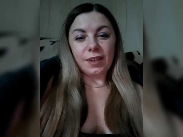 Mishellca's BongaCams show and profile