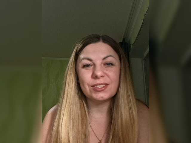 Mishellca's BongaCams show and profile