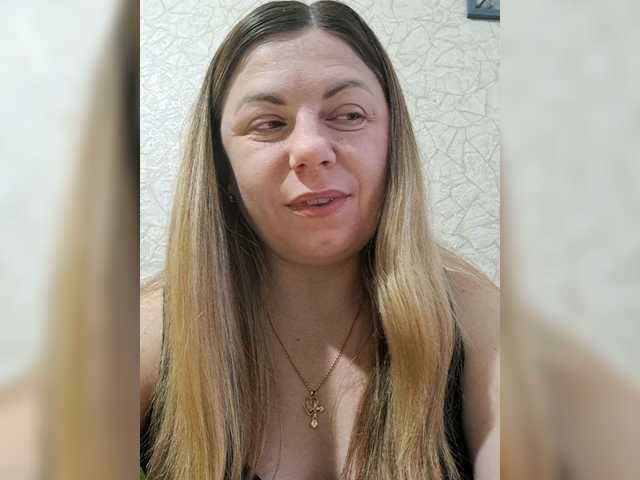 Mishellca's BongaCams show and profile