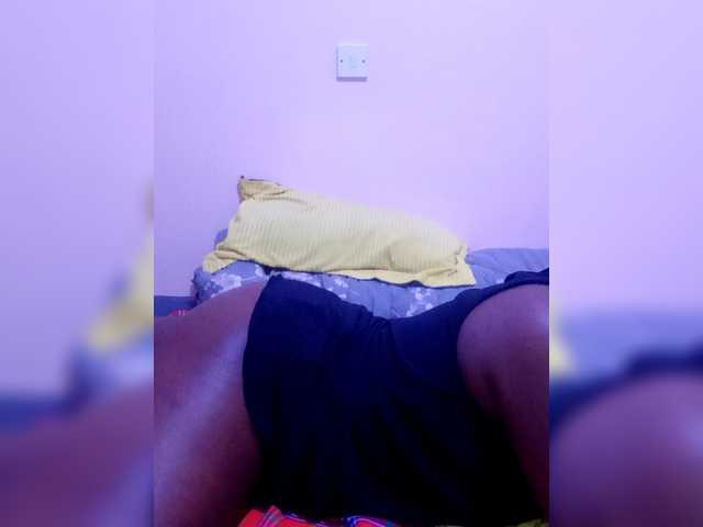 Shan-4's BongaCams show and profile