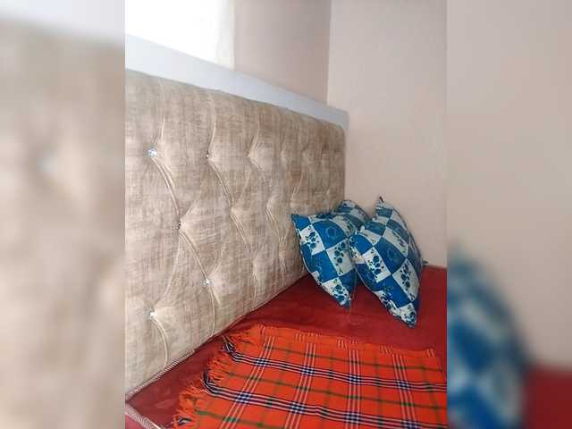 Shan-4's BongaCams show and profile