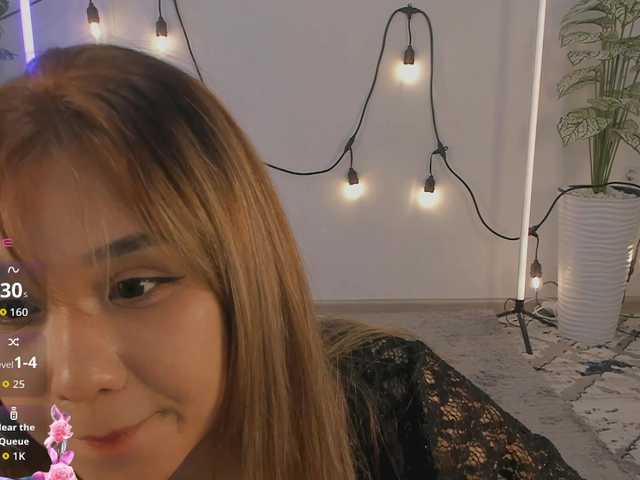 Larami's BongaCams show and profile