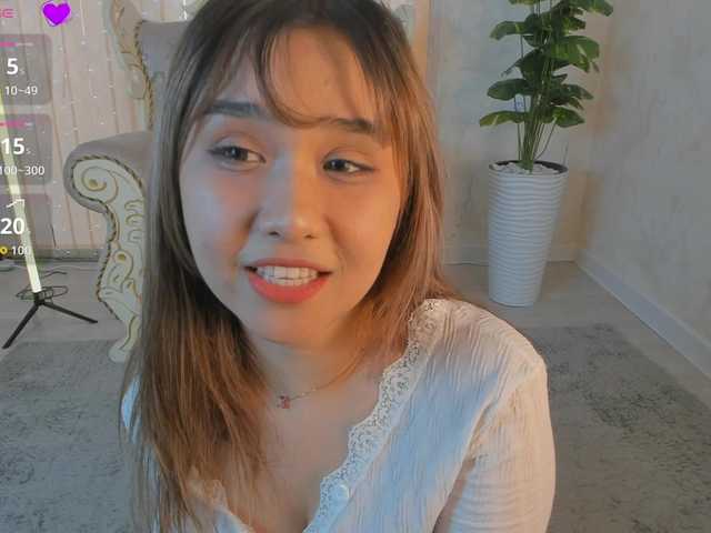 Larami's BongaCams show and profile