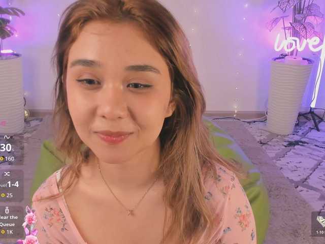 Larami's BongaCams show and profile