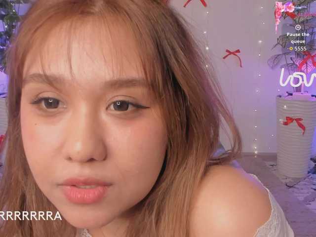 Larami's BongaCams show and profile