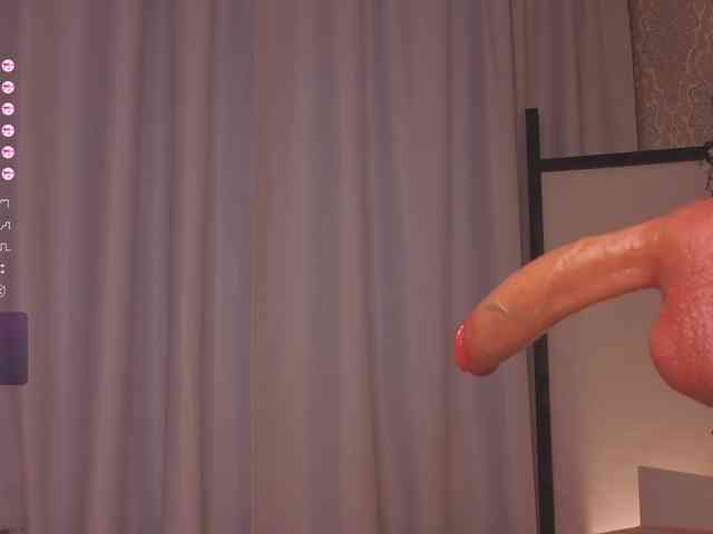 MillieBobby-JR webcam