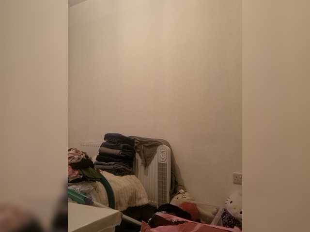 Emmalou38's BongaCams show and profile