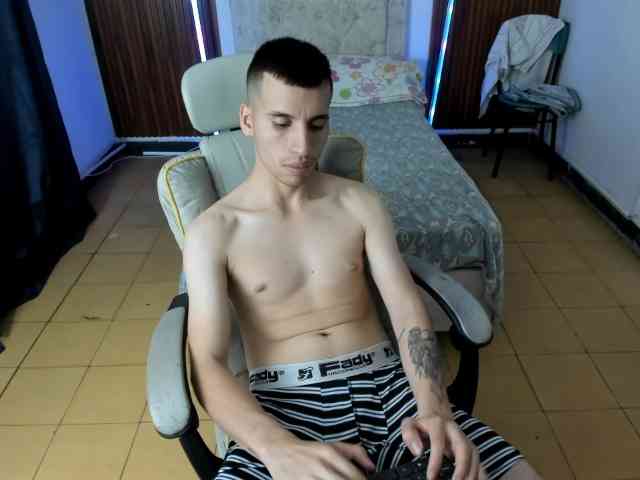 junior-caicer junior-caicer