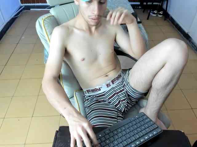 junior-caicer junior-caicer