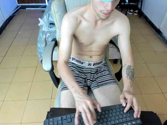 junior-caicer junior-caicer