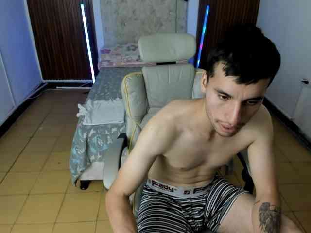 junior-caicer junior-caicer