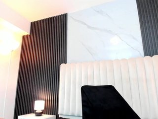 Arianaa-Cooper Porn Show