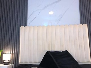 Arianaa-Cooper Porn Show