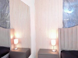 Arianaa-Cooper Porn Show