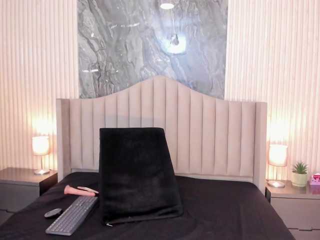 Arianaa-Cooper's BongaCams show and profile